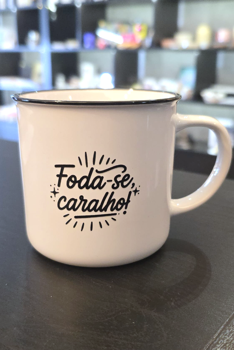 Caneca estilo Esmaltada: Foda-se caralho