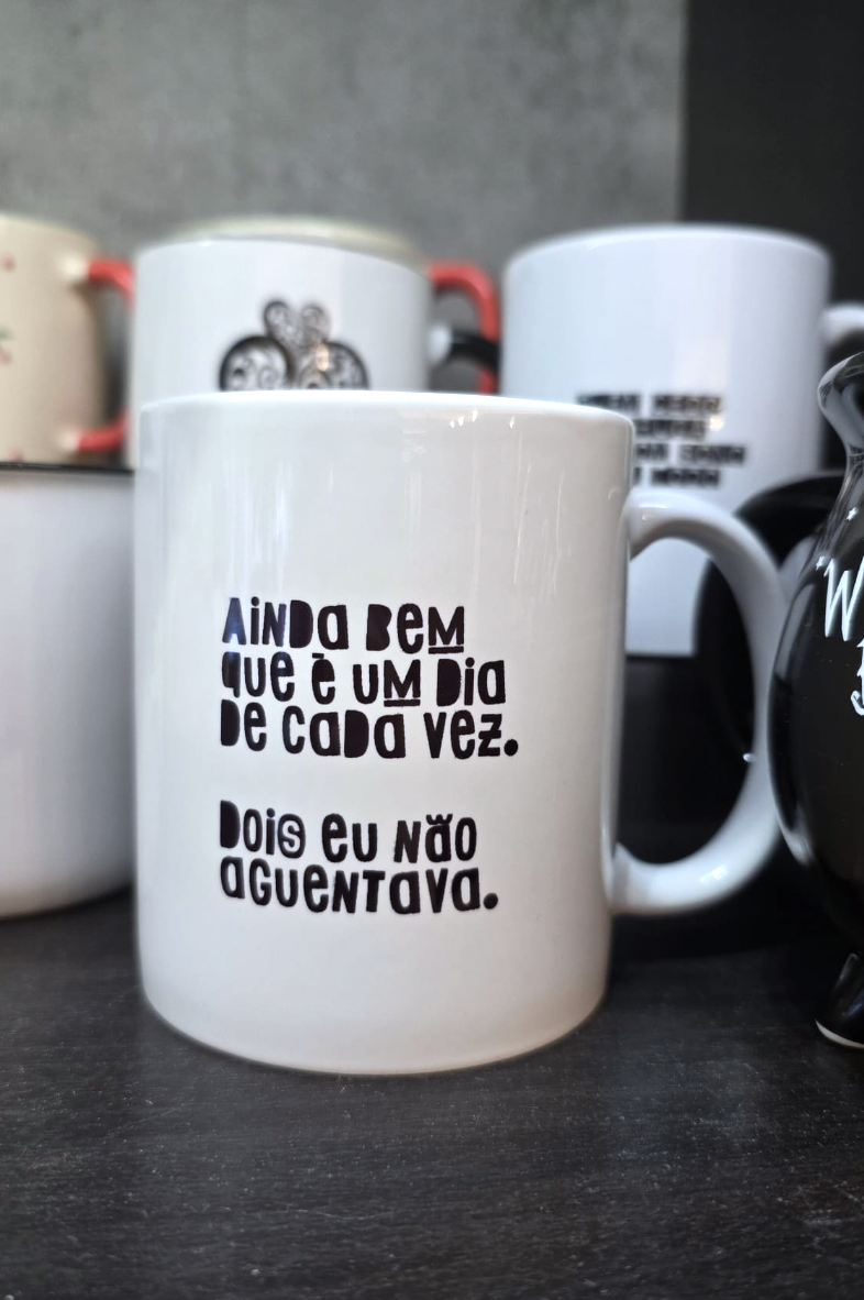 Caneca Um dia de cada vez